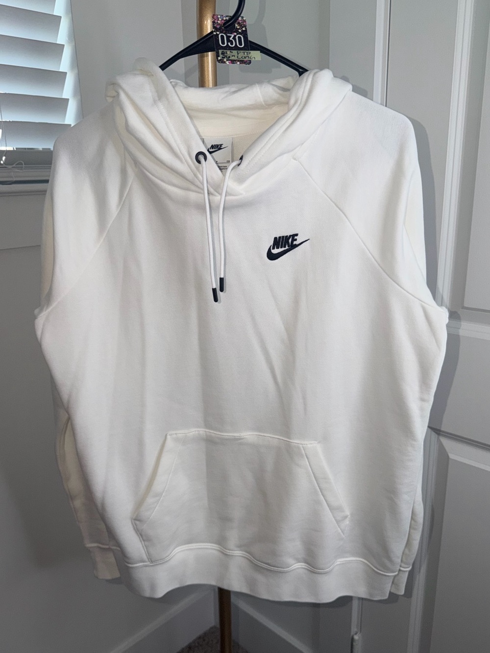 30. Nike Sportswear Men's Club Fleece Pullover Hoodie White Black BV2654-100